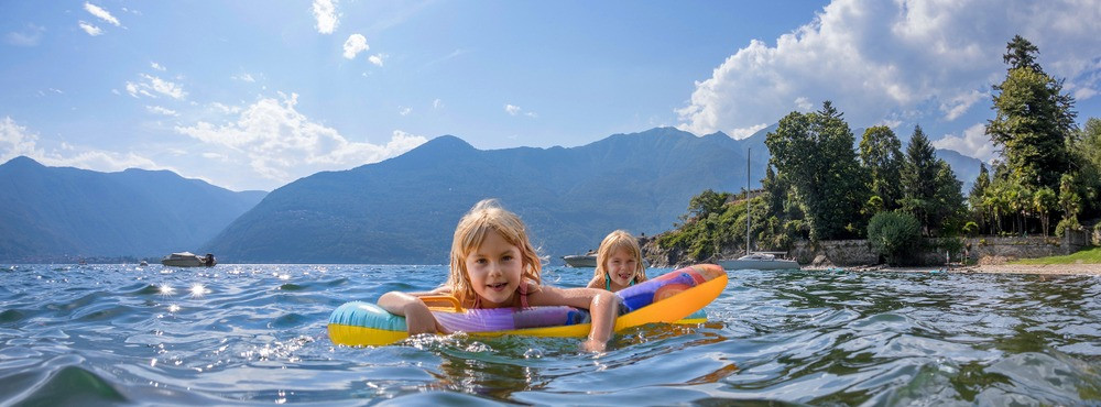 enfants, lac, montagnes, tessin