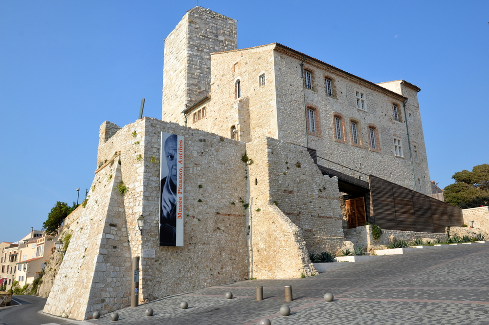 musée picasso dans le château grimaldi