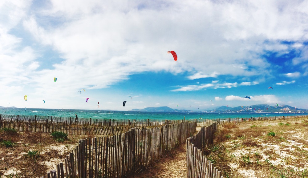 Kitesurfing plage de l'Almanarre