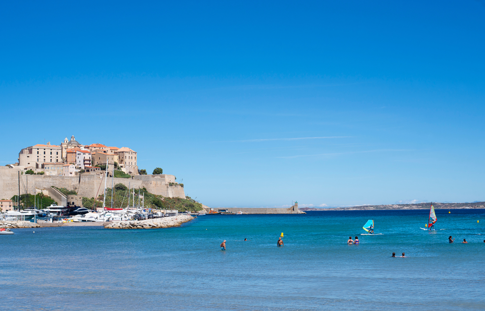 Calvi, une belle plage de Corse