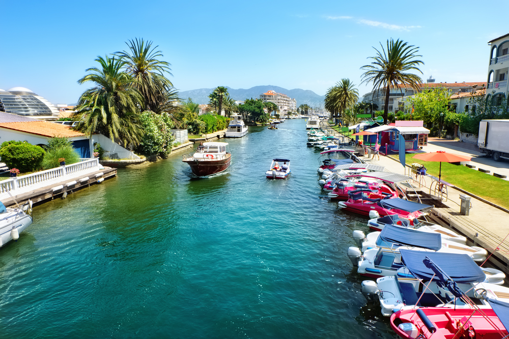 Empuriabrava, bateaux sur les canaux