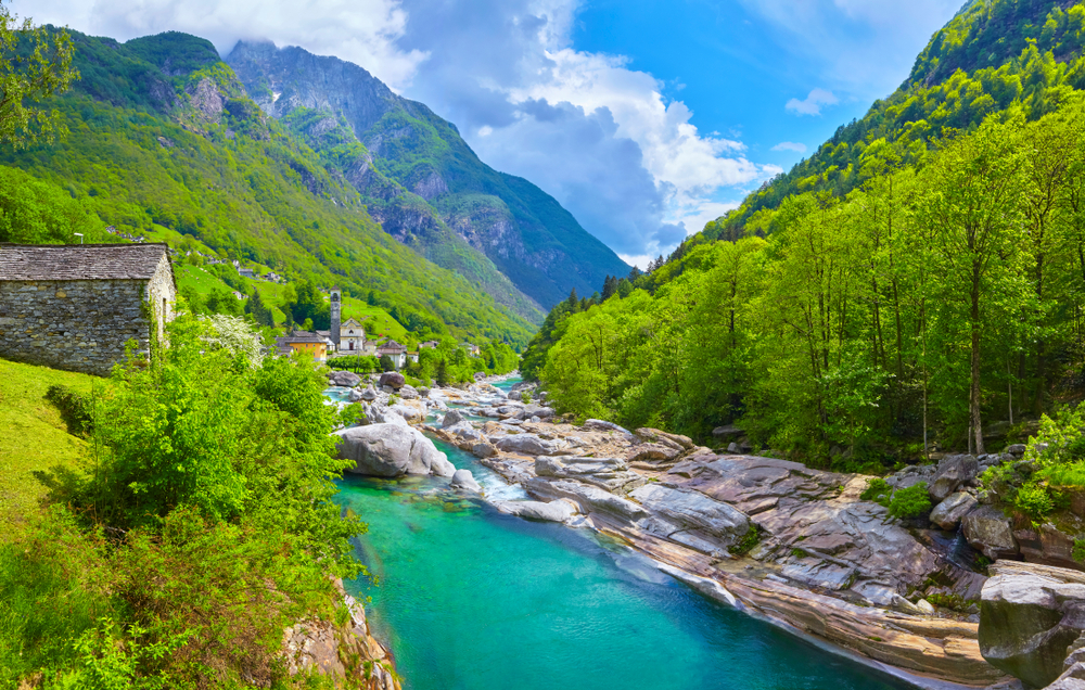 randonnée en suisse : val verzasca